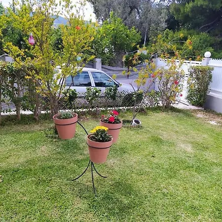 Holiday home λαμπίρι House *