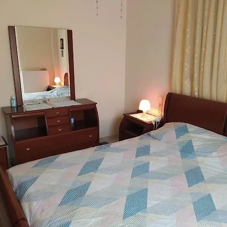 λαμπίρι House Holiday home *