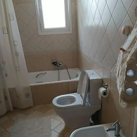 λαμπίρι House *