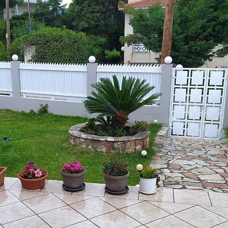 λαμπίρι House *