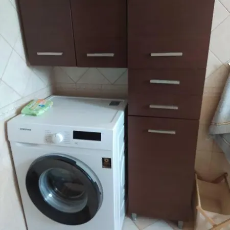 λαμπίρι House *