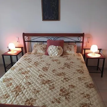 λαμπίρι House