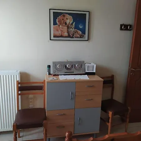 Ξενοδοχείο λαμπίρι House *
